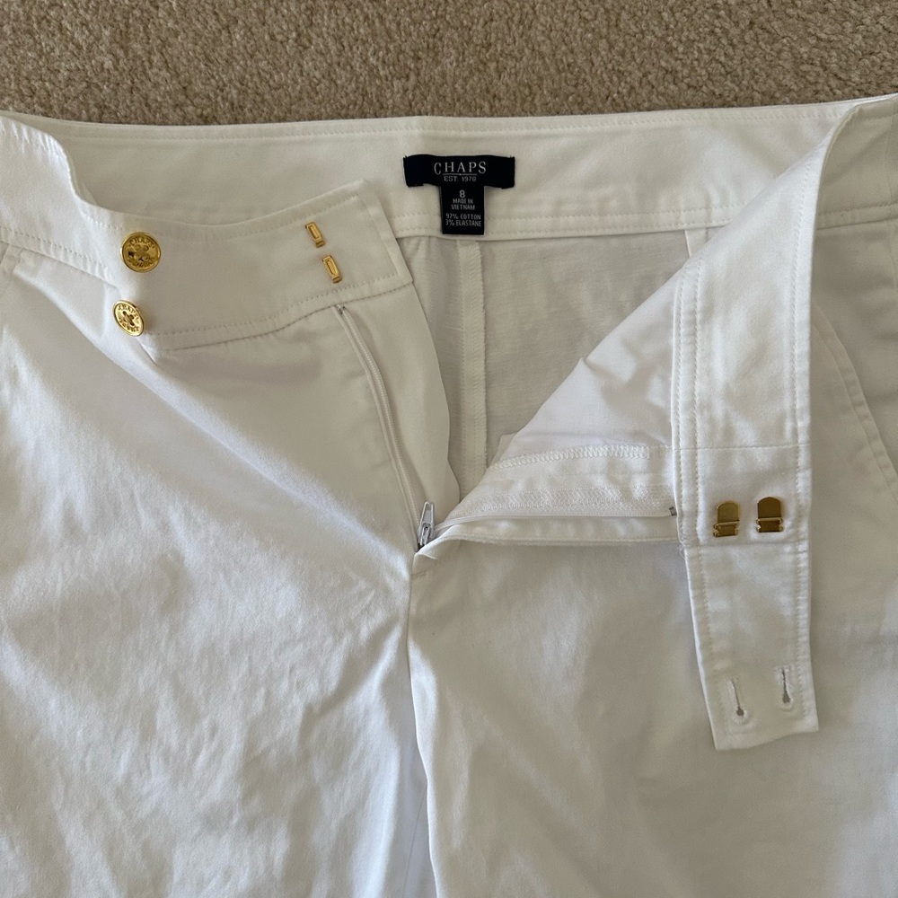 NWOT Chaps Women's White Shorts Cotton Blend, Sz 8. - Picture 7 of 8